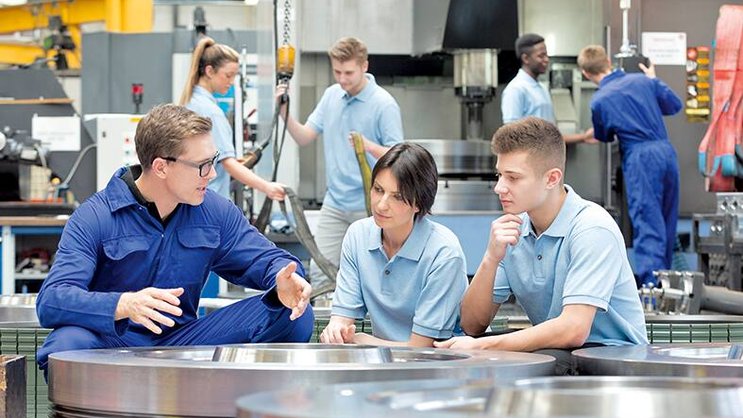 Les futurs apprentis sont engagés aussi par le biais de rencontres rapides. Un système qui fonctionne.