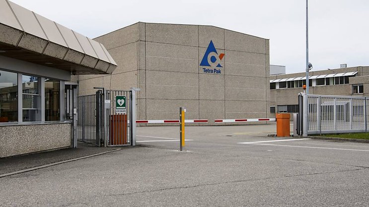 Le site de La Maillarde à Romont (FR) réhabilité, qui doit accueillir Rolex dès 2025, fut jadis exploité le géant suédois de l'emballage Tetra Pak (archives).