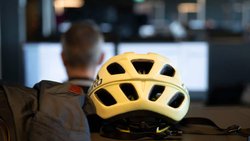 Les conducteurs de scooters électriques ne devraient pas être soumis à l'obligation du port du casque (archives).