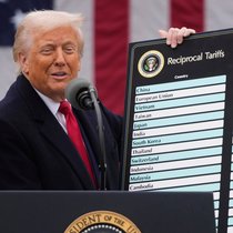 La Suisse a fini par "courber l'échine" devant Donald Trump, estiment certains médias (archives).