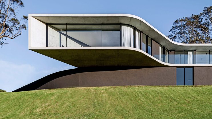 Une reconnaissance au-delà des frontières: Vitrocsa a, par exemple, travaillé avec Joe Adsett Architects pour la construction de cette maison exceptionnelle en béton et verre, à Brisbane, en Australie.