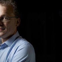 Pour l’économiste Cédric Tille, il est probable que nous nous dirigeons vers un monde multipolaire, avec des alliances entre différents blocs qui se feront au cas par cas, en fonction des intérêts politiques et économiques.