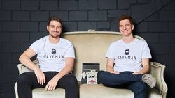 Depuis fin 2017, Torben Girault et Julien Halnaut se consacrent pleinement à leur société de cosmétiques basée à Zurich.