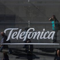 Le géant espagnol des télécommunications Telefónica annonce  avoir subi une perte nette sèche de 4,32 milliards d'euros (3,95 milliards de francs) en 2025. (archive)
