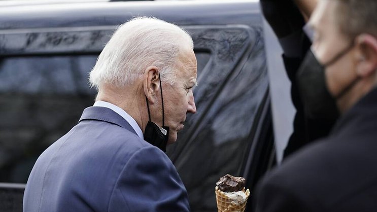 Le président Joe Biden a essuyé une défaite au sujet de la vaccination dans les grandes entreprises.