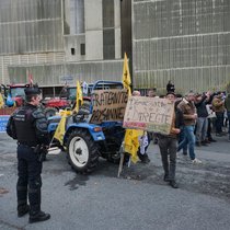 Les agriculteurs français ne relâchent pas la pression face à la signature annoncée de l'accord entre l'UE et le Mercosur.