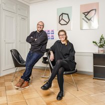Élaboré par les deux cofondateurs Sébastien Fasel et Fabienne Kilchör, le concept se devait de refléter la topographie unique du territoire suisse.