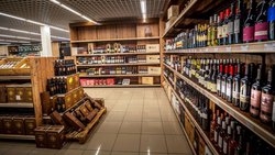 La Petite Cave du Chablais, Collombey (VS) et Villeneuve (VD). Le 20 novembre 2022, le raz-de-marée entraîné par le piratage des logiciels gérés par Winbiz se répercute concrètement sur les entreprises clientes.
