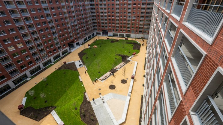 L'îlot A du nouveau quartier Quai Vernets à Genève comprend 515 logements répartis sur neuf étages.