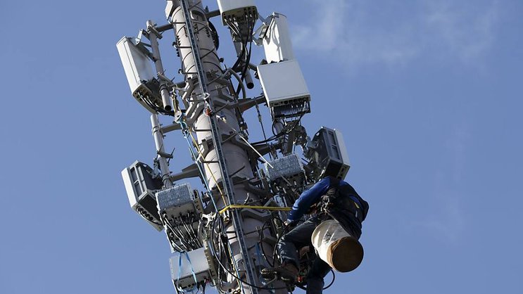 Pour le Conseil des Etats, le développement du réseau 5G doit être accéléré, mais sans modifier les valeurs limites dans l’ordonnance sur la protection contre le rayonnement non ionisant (ORNI) (archives).