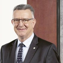 A la tête des finances depuis dix ans, Georges Godel peut pavoiser au vu des indicateurs de santé financière du canton de Fribourg.