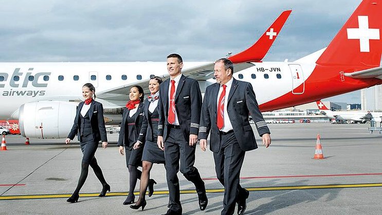 Helvetic Airways a acheté de nouveaux avions. Corollaire: 100 employés de plus sont nécessaires!
