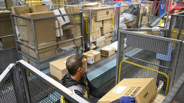 Les commandes ont principalement progressé sur les sites étrangers (archives).