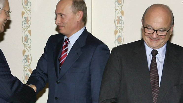 Hans-Jorg Rudloff (à dr.) avait notamment rencontré Vladimir Poutine en octobre 2006. (Photo d'archives).