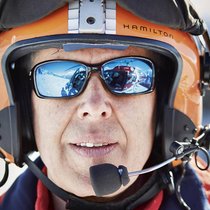 Gerold Biner, directeur général d'Air Zermatt, est un des rares pilotes européens à totaliser plus de 15 000 heures de vol.