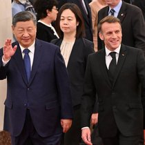 Le président chinois Xi Jinping (à g.) a recu le président français Emmanuel Macron (à dr.) à Pékin.