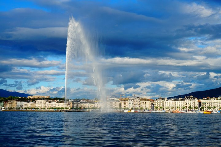Genève compte également de nombreux millionnaires en termes de revenus.
