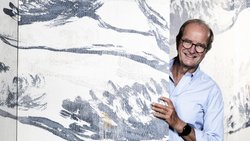 Alain Nicod chez lui, dans sa maison à Grandvaux (VD).