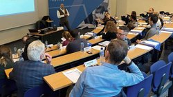 La formation proposée par FMP Formation met l'accent sur le stage en entreprise. Seuls 20% des cours seront théoriques, en présentiel ou à distance.