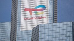 TotalEnergies, qui conteste sa mise en cause, a été assigné en 2024 devant le tribunal de l'entreprise de Tournai (ouest), où démarre mercredi matin la phase des plaidoiries, prévue sur un mois à raison d'une audience par semaine.