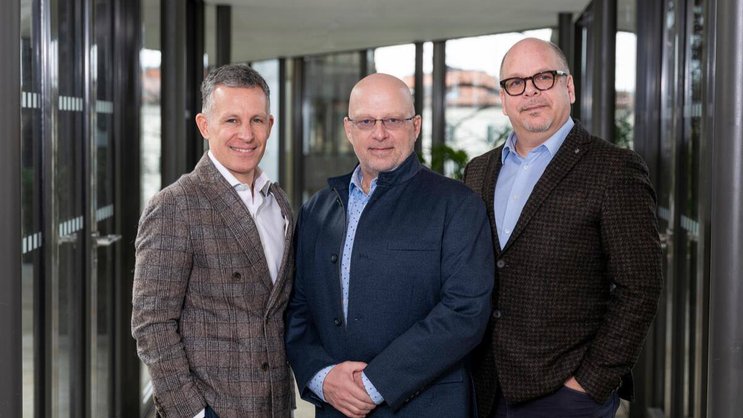 De gauche à droite: Samir Chercher, Eric Maire et Alexandre Pahud, les trois cofondateurs du Swiss Governance Hub.