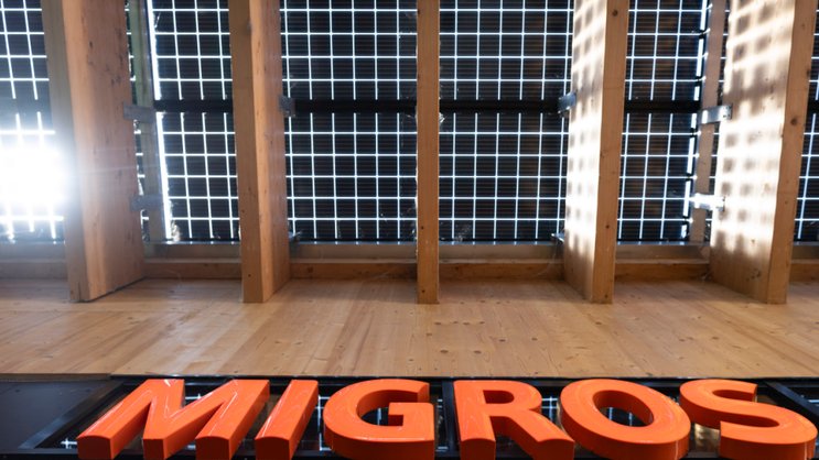 Les cessions d'actifs ont dopé le bénéfice du groupe Migros, ce dernier bondissant à 1,13 milliard de francs, contre 419 millions lors de l'exercice précédent (archives).