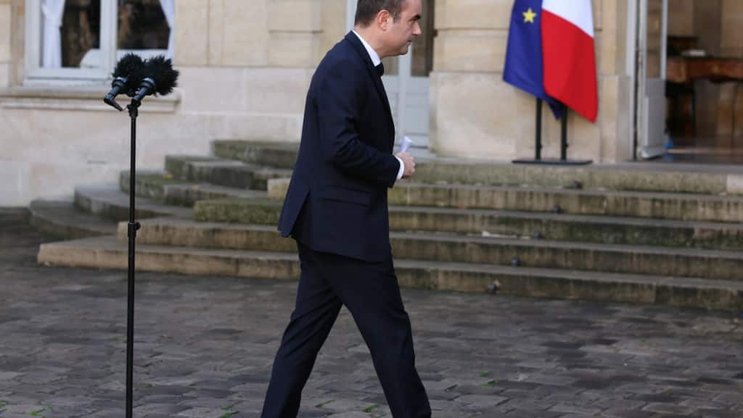 Mi-octobre, S&P Global Ratings avait adressé un avertissement au gouvernement de Sébastien Lecornu en abaissant la note de la dette française de AA- à A+, l'accompagnant d'une perspective stable (archives).