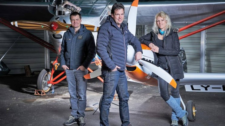 Thomas Pfammatter (au centre) a cofondé la société Dufour Aerospace, spécialisée dans les petits avions à propulsion électrique, avec deux autres partenaires en 2017.
