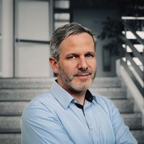 Philipp Bubenzer, responsable du Centre pour l'entrepreneuriat et l'innovation de la HEG Fribourg.