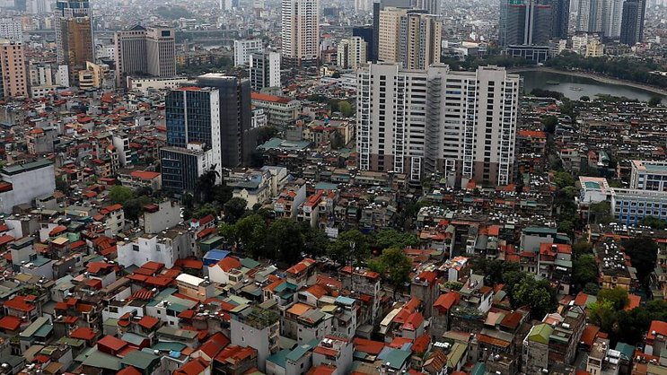 Selon la Banque mondiale, la croissance du Vietnam devrait atteindre 6,3 % en 2023, loin des 8 % réalisés en 2022. (EPA/LUONG THAI LINH)