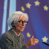 La BCE, dirigée par Christine Lagarde, estime que la guerre au Moyen-Orient aura une "incidence significative" sur l'inflation à court terme via les prix de l'énergie (archives).