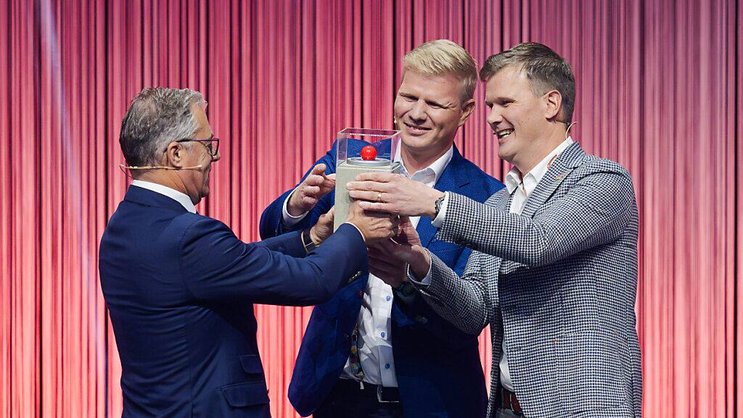 Florian et Cédric Spielhofer, les propriétaires de l'entreprise Fromages Spielhofer, ont reçu leur prix au SwissTech Convention Center de l’Ecole polytechnique fédérale de Lausanne, à Ecublens.