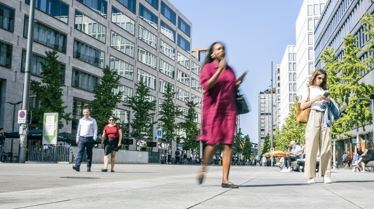 De nombreux expatriés travaillent dans l'Europaallee de Zurich et dépensent leur argent dans le quartier d'affaires.