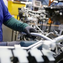 Volkswagen est "en contact" avec des entreprises de la défense pour reconvertir une de ses usines allemandes dans la production d'équipements de transport militaires. (archives)