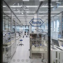 Le géant pharmaceutique rhénan mène de front plusieurs programmes cliniques avancés sur nouveau traitement pour l'heure expérimental contre les deux formes de la sclérose en plaques. (archive)