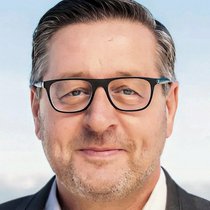 Directeur d’Imadeo à Genève, cabinet de conseil et d’études pour le commerce, Nicolas Inglard est aussi correspondant à l’étranger pour l’Académie des sciences commerciales en Suisse. Il joue le rôle de point de contact local pour la Suisse romande (adhésion, partenariats, événements) auprès de la faîtière Swiss Retail Federation.