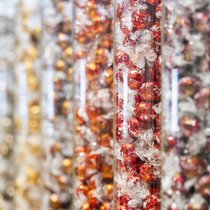 Au niveau des dépenses, le fabricant des boules Lindor a évoqué "des coûts élevés sans précédent pour le cacao" pour justifier une sévère hausse des prix de 19% et expliquer une "baisse des volumes" (archives).