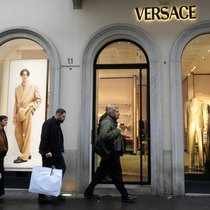 L'acquisition de la maison de luxe Versace pour 1,25 milliard d'euros par sa rivale Prada a été confirmée en début de semaine (archives).