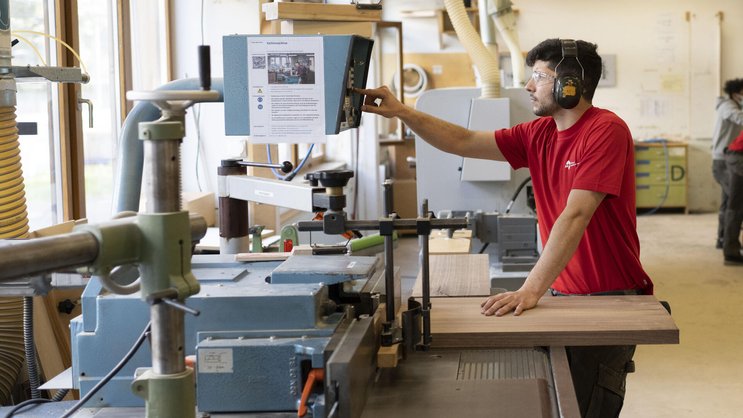 Face au gymnase, l’apprentissage doit se réinventer pour rester attractif.