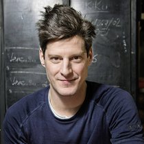 Matteo Gonet s’occupe encore de certaines pièces spécifiques mais il met surtout son expérience et son énergie dans le développement de son entreprise.