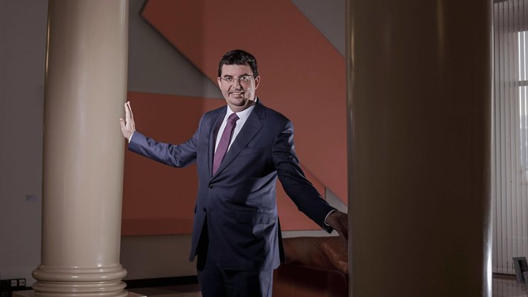 Francis Bouvier conseille aux entreprises de se pencher sur la prévoyance des salariés qui sortent du cadre classique du travail à 100%.