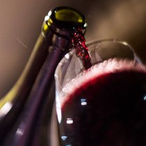 Les premiers bouchons de Beaujolais sont traditionnellement tirés le 3e jeudi du mois de novembre. (Image d'archives)