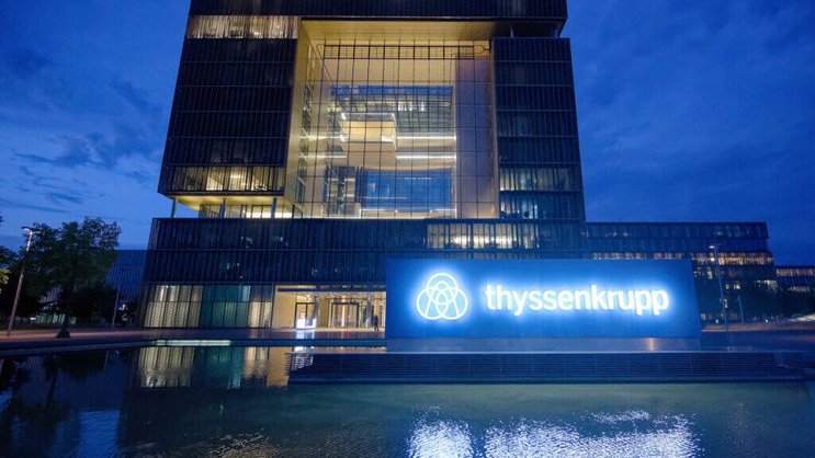 A l'échelle du groupe, et en raison de l'échec de la fusion sidérurgique avec son concurrent indien Tata, un veto de la Commission européenne étant attendu, Thyssenkrupp prévoit de supprimer 6000 emplois au total au cours des trois prochaines années.