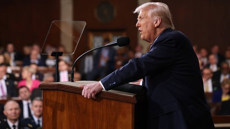 Donald Trump reconnaît pour la première fois clairement que les droits de douane pourraient avoir un impact sur l'économie américaine.