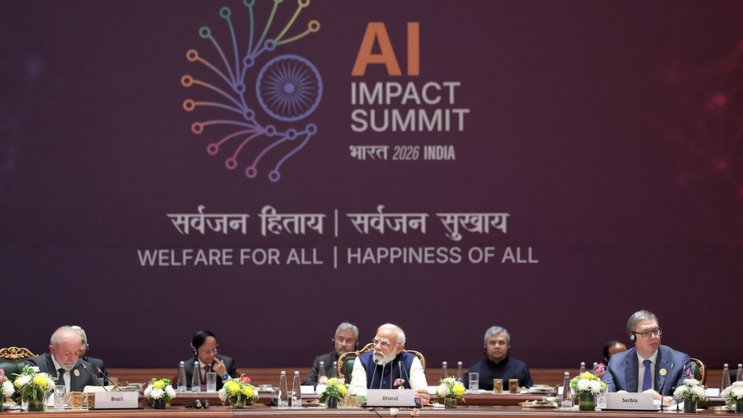 Des dizaines de délégations, venues du monde entier, se sont retrouvées cette semaine à New Delhi pour discuter notamment de la manière d'encadrer l'IA.
