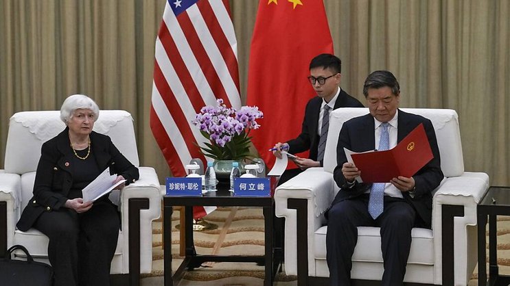 A Canton, la secrétaire au Trésor Janet Yellen a plaidé en faveur des entreprises américaines auprès de son homologue chinois He Lifeng à Canton.