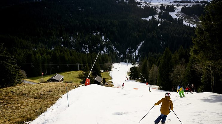 Les domaines skiables doivent s'adapter pour survivre, prévient un expert (archives).
