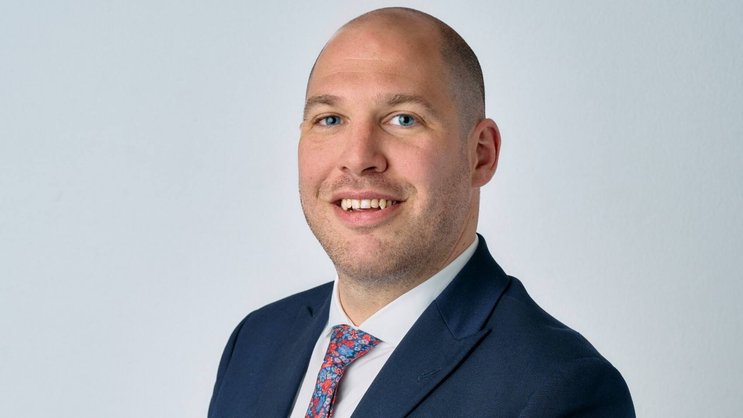 Bertrand Audrin est professeur assistant en gestion des ressources humaines et comportement organisationnel à l’EHL Hospitality Business School.
