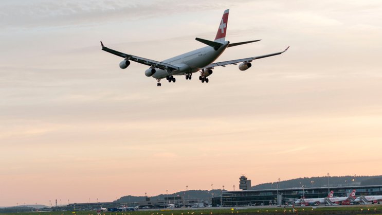 L'avion est attendu à l'aéroport de Zurich en début d'après-midi (image d'illustration).