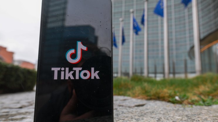 La Commission européenne veut que TikTok change son interface "addictive" (image d'illustration)
